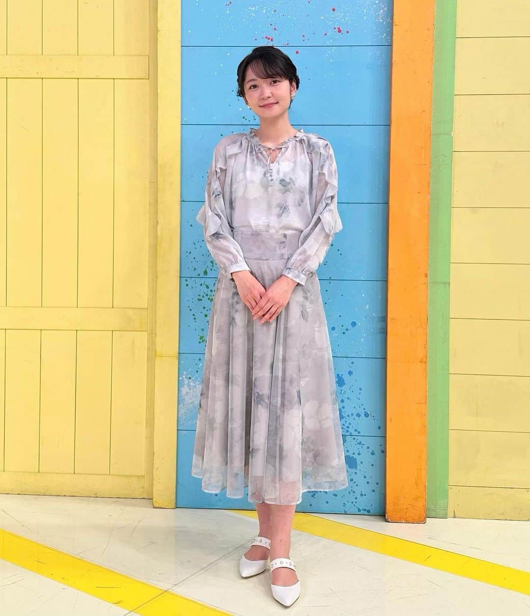 竹崎由佳さんのインスタグラム写真 - (竹崎由佳Instagram)「. 今夜9時からの 「所さんの学校では教えてくれないそこんトコロ！」は、 番組史上最年少・中学3年生の遠距離通学や、開かずの金庫などが放送されます☺︎ 新生活にピッタリの生活の裏技を試すコーナーを担当しました🌸 今夜もお楽しみに！  〈衣装〉 setup #stola earring #grosse shoes #diana」4月7日 18時28分 - yuka__takezaki
