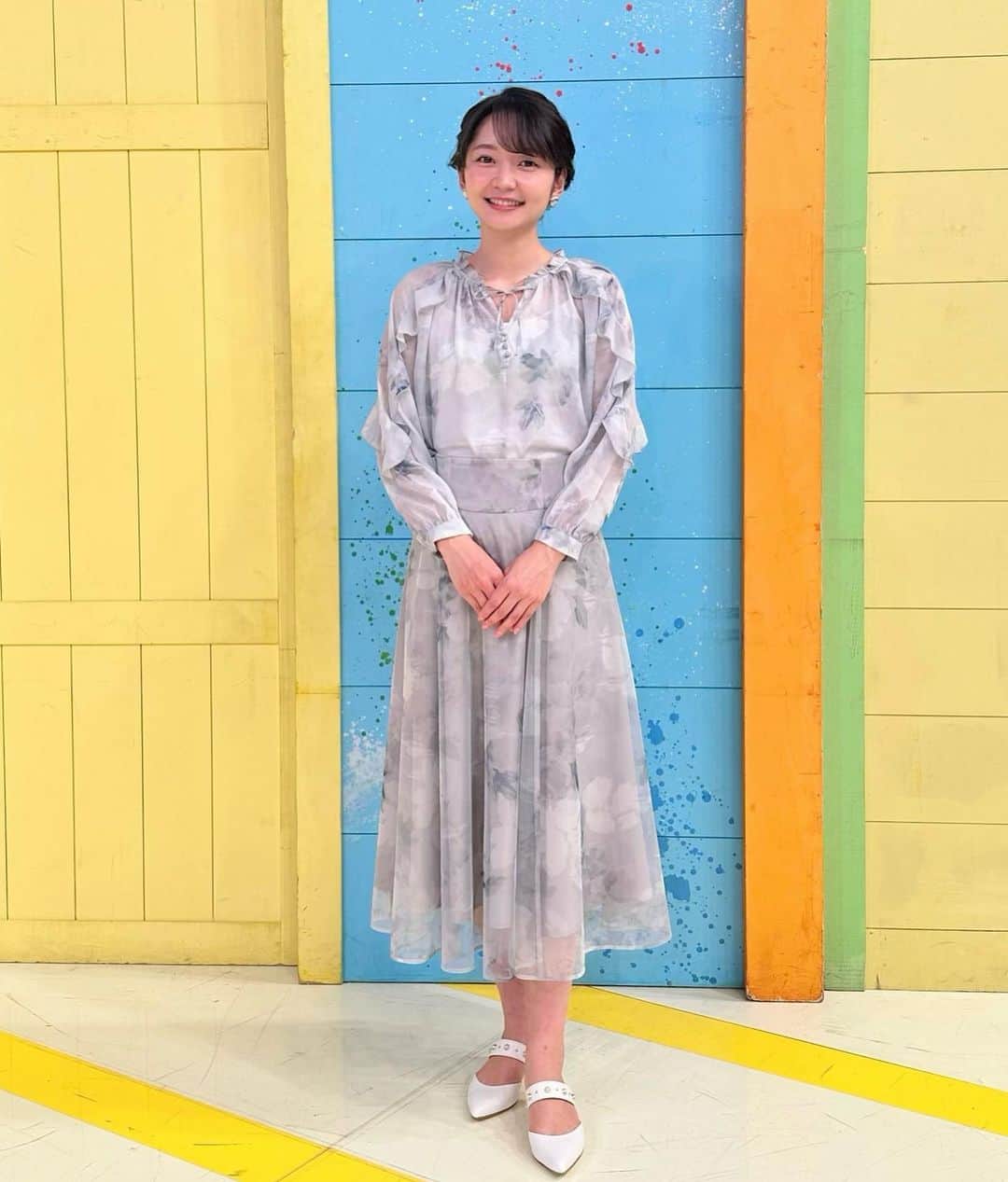竹崎由佳さんのインスタグラム写真 - (竹崎由佳Instagram)「. 今夜9時からの 「所さんの学校では教えてくれないそこんトコロ！」は、 番組史上最年少・中学3年生の遠距離通学や、開かずの金庫などが放送されます☺︎ 新生活にピッタリの生活の裏技を試すコーナーを担当しました🌸 今夜もお楽しみに！  〈衣装〉 setup #stola earring #grosse shoes #diana」4月7日 18時28分 - yuka__takezaki