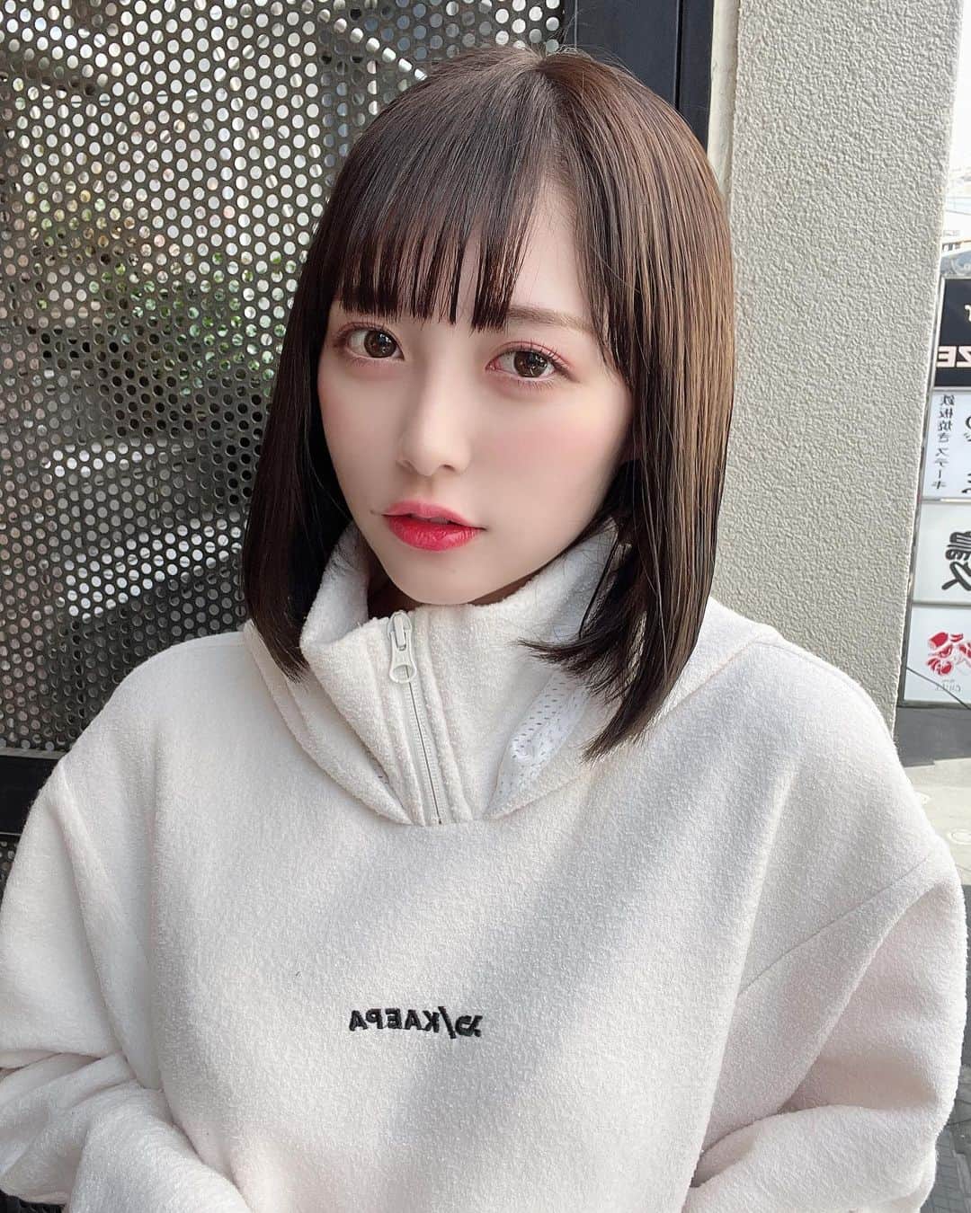 のインスタグラム：「もう春だね🌸  ・ 髪染めてもらってたのに載せ忘れてました💧  ・ ・   #idol  #japaneseidol  #selfie  #like  #followme  #instagram  #beauty  #haircolor  #instagram  #アイドル #ジャムズ #保科凜 #ボブ  #ボブヘア  #サロンドミルク」