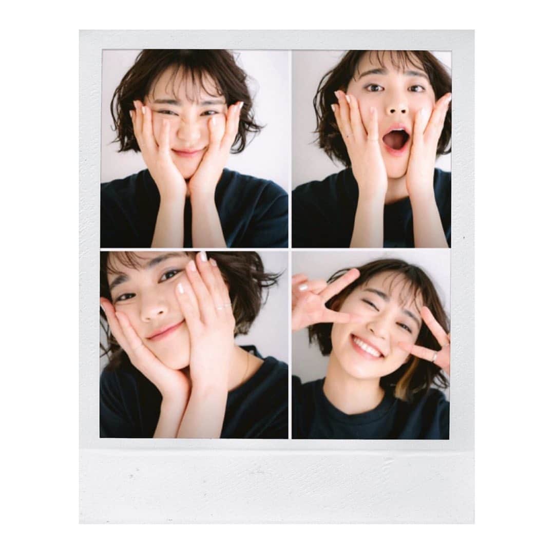 伴優香のインスタグラム：「🤭🤭🤭  今日からまた天気崩れるみたいだから 体調にはくれぐれも気をつけてね🕊🤍  今回の写真なかなか珍しい表情でしょ☺︎笑 これもお気に入りだよ🫶🏻  photographer : @thu_pistachio  hair & make : @maki_hairmake_   #作品撮り #作品撮りモデル  #portrait #photography #photo #pic #ポートレート #被写体 #被写体になります  #ファインダー越しの私の世界 #東京写真部 #tokyo  #여배우 #演员 #肖像 #黒髪ボブ #黒髪ショート #黒髪 #インナーカラー #金髪」