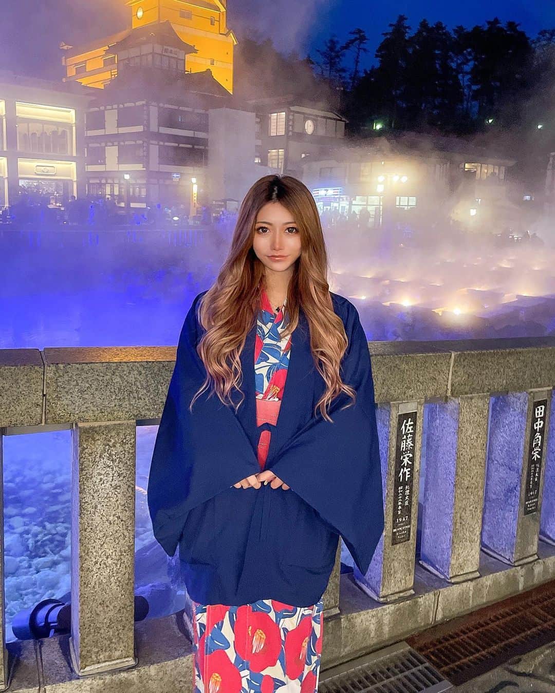 𝐊𝐎𝐘𝐔𝐏𝐈𝐏𝐈 のインスタグラム：「🧖‍♀️♨️🫧  草津旅行♡ 温泉とご飯最高だった🐾  夜ライトアップされててめちゃエモでした🎞  #草津 #草津温泉 #湯畑 #温泉」