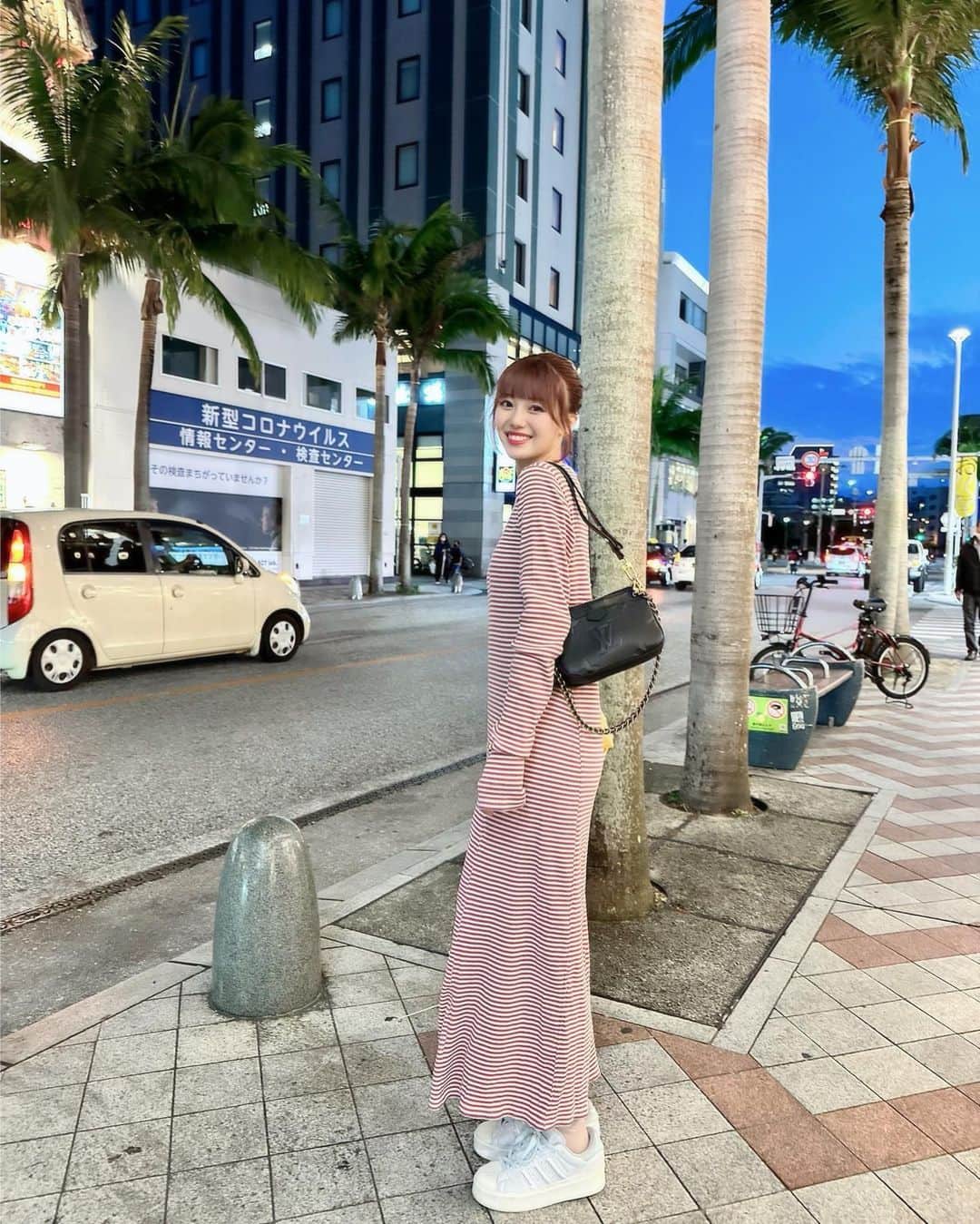 のインスタグラム：「. 怒涛の撮影だったけど ちゃっかり楽しむ①🤏🏻」
