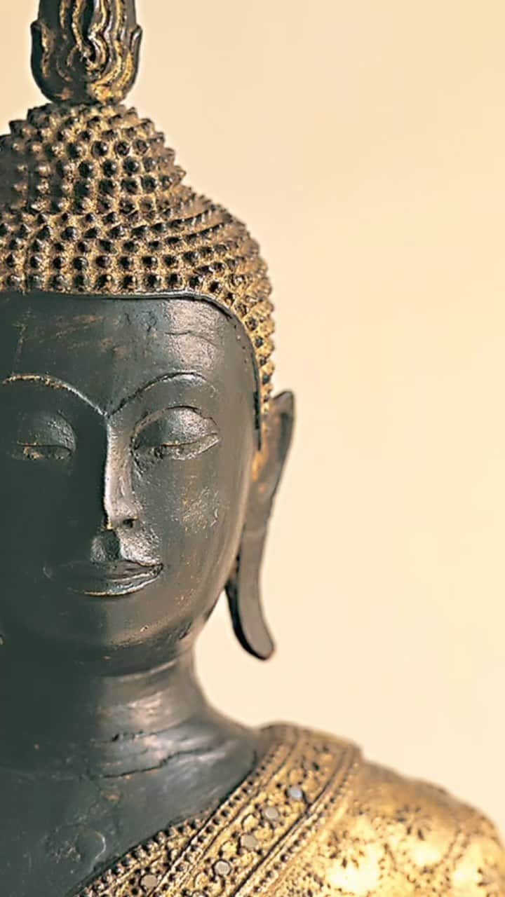 裕木奈江のインスタグラム：「過越でしたね。 仏教徒ですのでこのような表現で🪷  #meditation #calmdown #innerpeace」