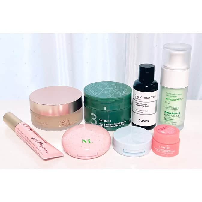 瀬谷ひかるのインスタグラム：「Qoo10 2023MEGA KIT🎀  気になってたコスメが沢山入っててうれしい〜！  MILKTOUCHのマスカラはランダムで、私はブラウンでした🤎  スキンケア用のコスメをずっと探してたんだけど、 RXザ・ビタミンC23セラムとシカレチAエッセンスとゴールドコラーゲンパーフェクションアイパッチが使い心地良くて朝晩のケアが捗ってます🥰  . . 購入金額の20%がポイント還元される<メガポ>キャンペーン中だから、みんな試してみてね💓 special.qoo10.jp/DynamicAD/5298/  . . #Qoo10 #Qoo10MegaKit #メガPOINT #韓国コスメ #美容 #PR」