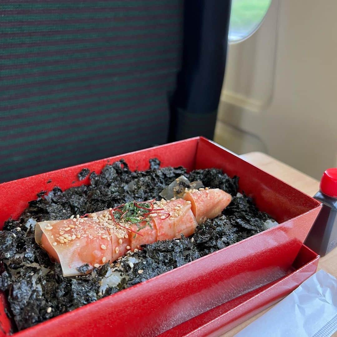 いけちゃんさんのインスタグラム写真 - (いけちゃんInstagram)「YouTube撮りながらの1人グルメ旅✈️ 九州3泊4日！  とっても楽しかったー！ 再来週は四国に💪✈️  #旅行#グルメ#パンとえすぷれっそと博多っと#元祖博多めんたい重#温泉#地獄巡り」4月7日 21時23分 - ikechan0920