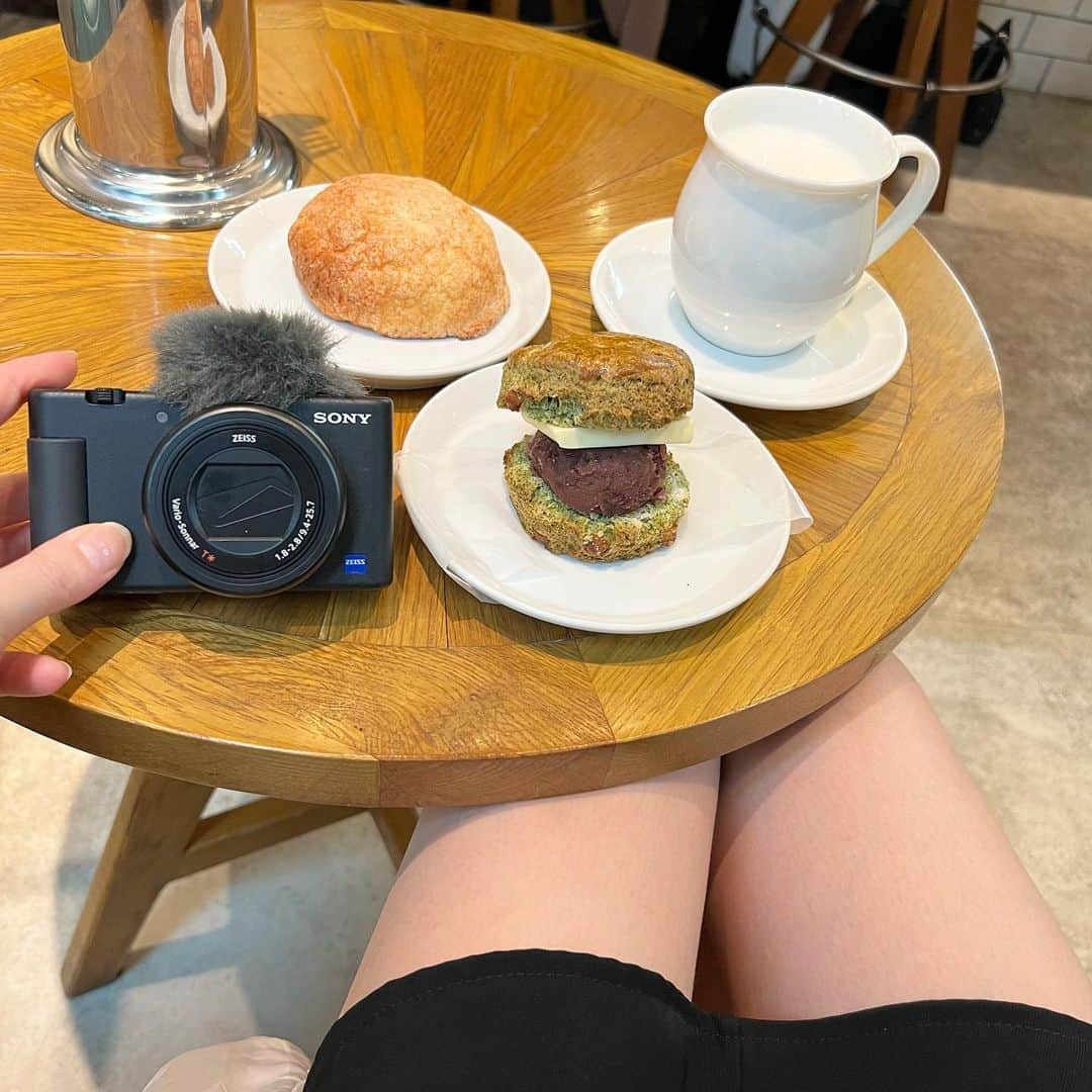 いけちゃんさんのインスタグラム写真 - (いけちゃんInstagram)「YouTube撮りながらの1人グルメ旅✈️ 九州3泊4日！  とっても楽しかったー！ 再来週は四国に💪✈️  #旅行#グルメ#パンとえすぷれっそと博多っと#元祖博多めんたい重#温泉#地獄巡り」4月7日 21時23分 - ikechan0920