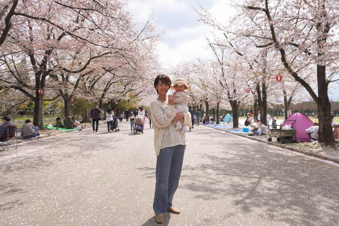 河西歩果のインスタグラム：「花見したよ〜〜〜🌸」