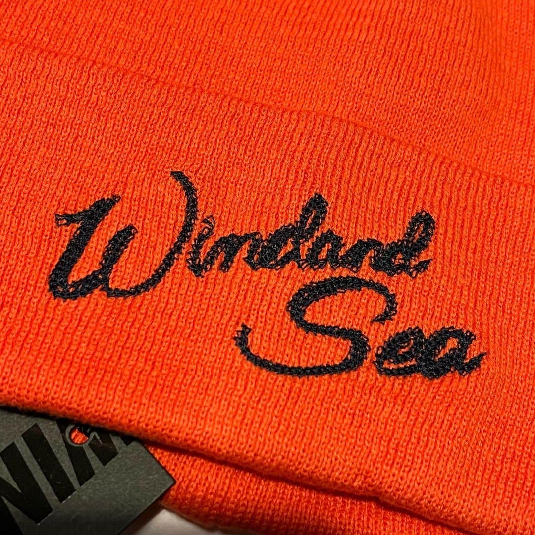 JULIANさんのインスタグラム写真 - (JULIANInstagram)「🌊WIND AND SEA🏄‍♂️ @windandsea_wear   新作ビーニー🤙✨  BIG THANKS♡  #windandsea #ウィンダンシー   #ニット帽 #ニットキャップ  #キャップ #キャップコーデ  #帽子 #帽子コーデ  #ニット帽コーデ #ビーニー #ニット帽男子 #ニット帽女子  #ビーニー男子 #ビーニー女子  #ストリートファッション #ストリート系 #ストリート系男子 #ストリート系女子 #アメカジ　#サーフ #サーフィン  #海 #海コーデ #海好き #海好きな人と繋がりたい  #ロンハーマン #ronherman  #メンズモデル  #関西服バカ  #神戸」4月7日 21時49分 - julian_official_jp