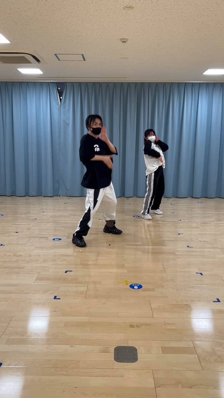 細川優のインスタグラム：「Set Me Free Pt2 /  j.m   #setmefree_pt2 #jimin #dance  #hiphop #randb #lesson #ダンス #ヒップホップ #ダンスレッスン #レッスン #choreograph #avexdancemaster #吉本興業 #振付 #yu #yuhosokawa #細川優」