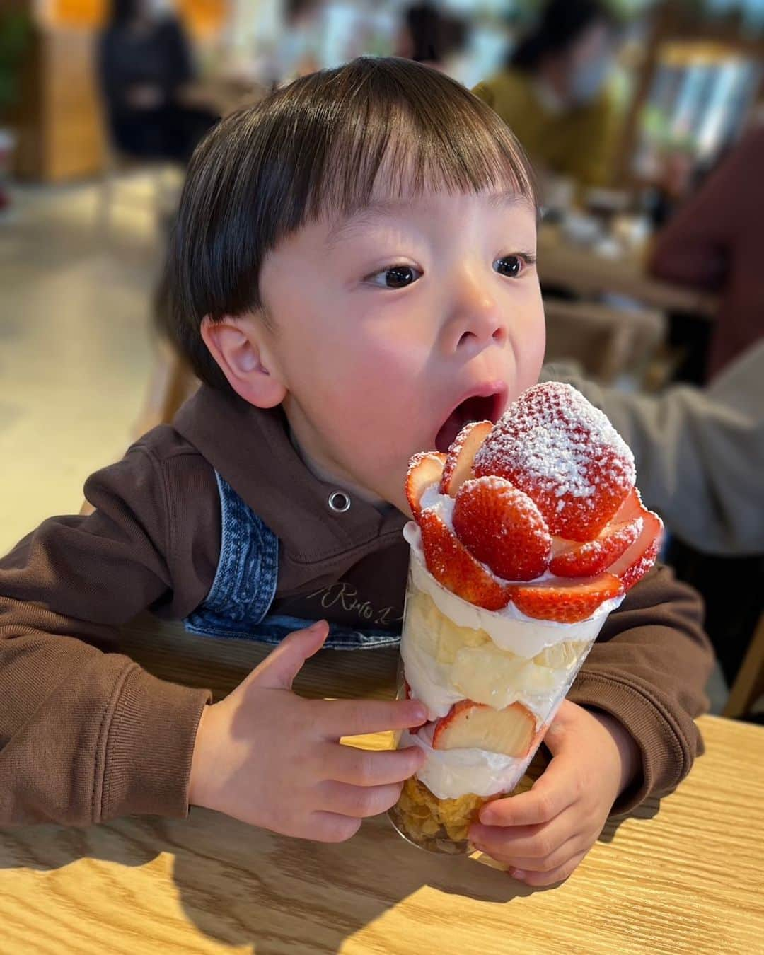 菊池大介さんのインスタグラム写真 - (菊池大介Instagram)「・ ・ 今日は幼稚園入園式 おめでとう㊗️人生を楽しめ🤙✨  #入園式 #子供の成長は早い」4月7日 22時24分 - kikudai0412