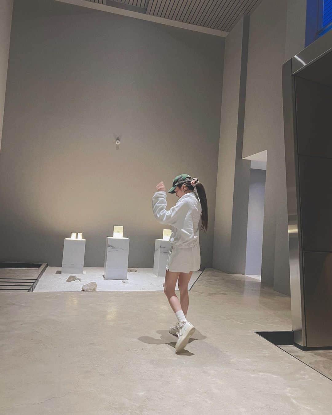 孫尤安（YoannaS）のインスタグラム：「爹口擺設的部分了解一下」