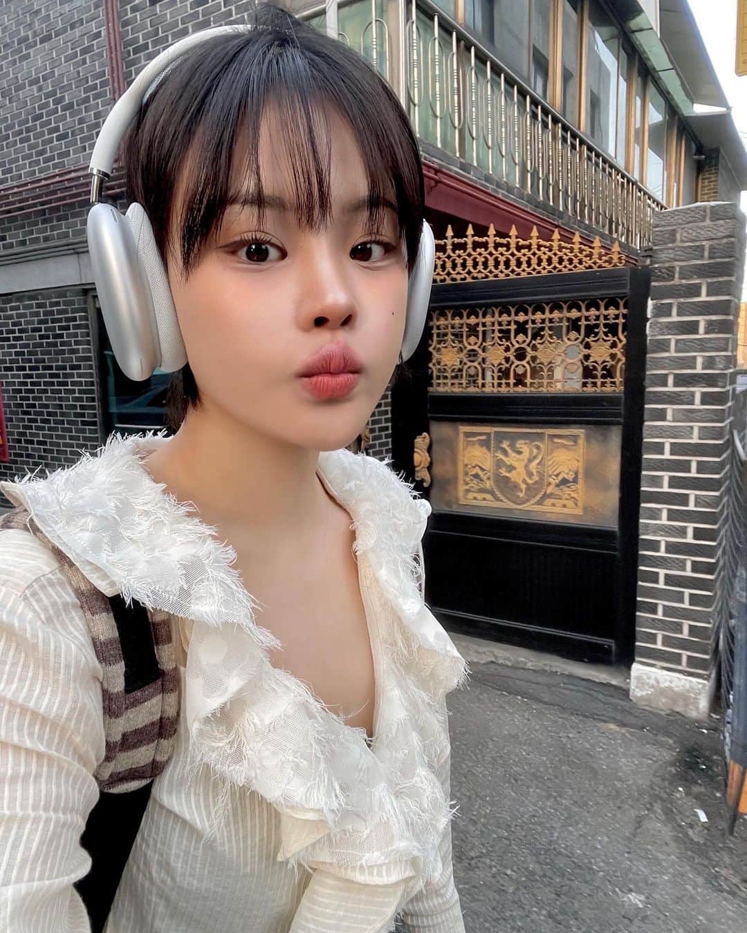 のインスタグラム：「( ◜⤙◝ ) ᐝ」