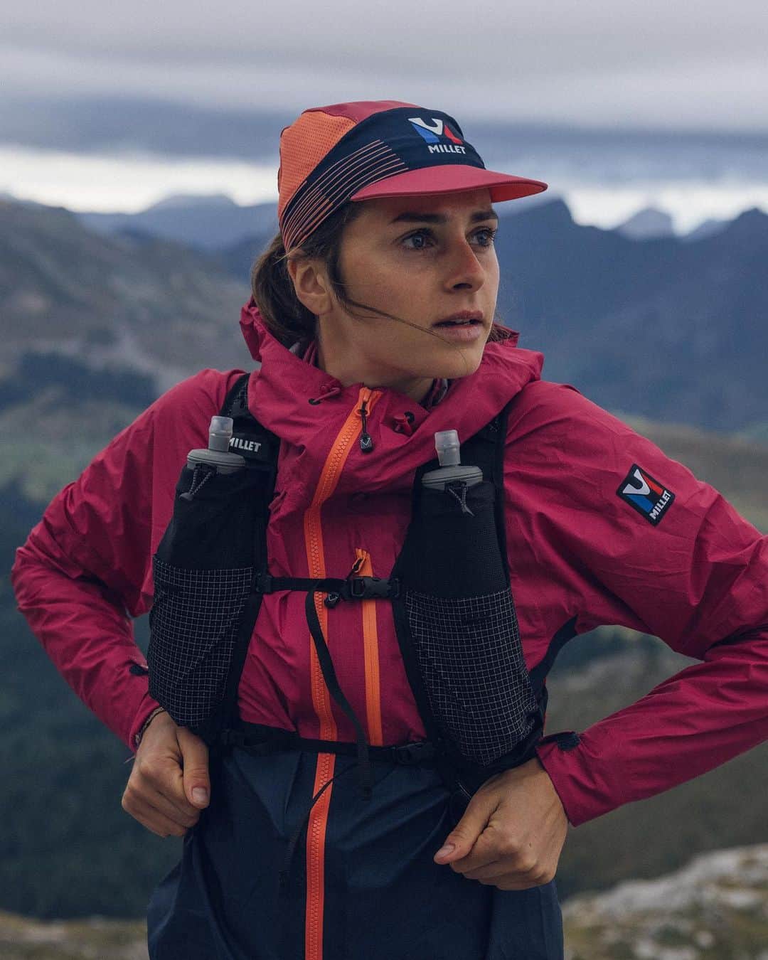ミレーのインスタグラム：「💧 For those who evolve along ridges and peaks at high speed, we developed a 5L hydration pack made of stretchy Dyneema® material that will remain stable for your trail sessions.  The TRILOGY SKY VEST 👉 #LinkInBio!  UP FOR ANYTHING. . . . #MILLET」
