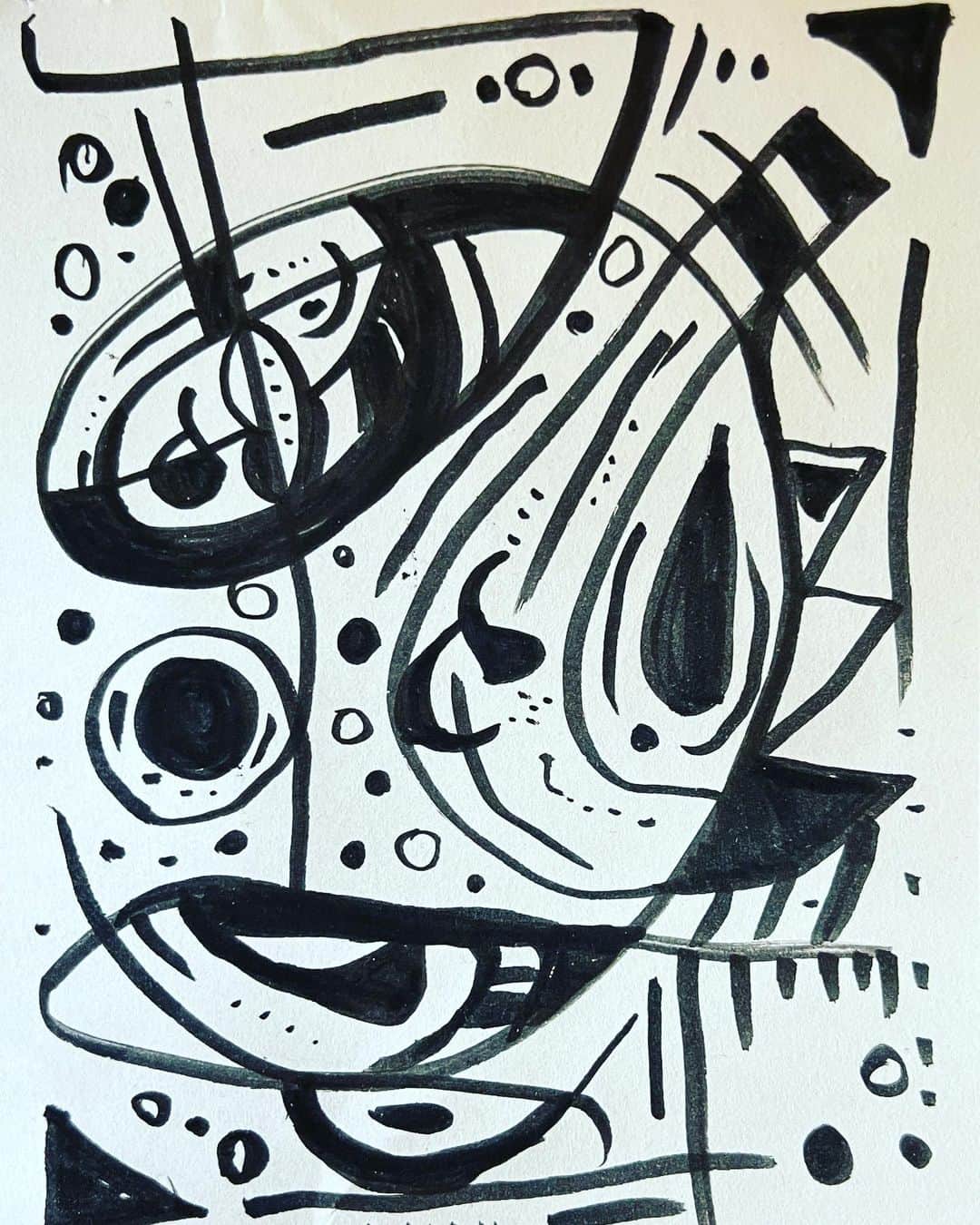 吉原茉依香のインスタグラム：「筆ペンでお絵描き  #abstractart #drawing #japanese #seikin」
