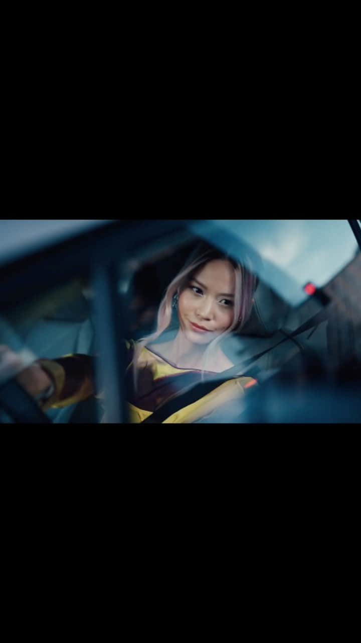 Yukiのインスタグラム：「Look for me in the newest Toyota Prius commercial ♥️ This was such a fun shoot and the production team was sooo awesome. I'm so grateful to have been part of this project 🥰  Thank you everyone for all your hard work, good energy, and professionalism 🙏🏼  For @toyotausa @toyota  Directed by @brendanthevaughan  AD @ushadean  Stylist @lisamadonna  HMA @sussy_styles  Hair Colorist @thatshortstylist   #toyota #toyotaprius #toyota2023 #prius #carcommercial #carcommunity #carinstagram #cargram」