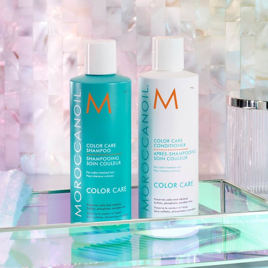 Moroccanoilさんのインスタグラム写真 - (MoroccanoilInstagram)「Wondering what makes Color Care Shampoo & Conditioner different? ⬇️ 1️⃣Proprietary ArganID™ technology helps seal in moisture and repair the hair 2️⃣Environmental Protection Blend helps protect against color loss and damage caused by sunlight and environmental aggressors  3️⃣90% of users noticed healthy-looking shine in just one use ✨」4月8日 1時30分 - moroccanoil