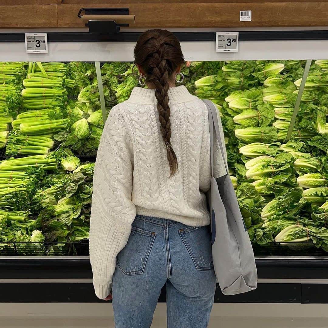 フィードプロジェクツのインスタグラム：「Greens and Organic cottons for #earthmonth 💚 via @jessicalblackman」