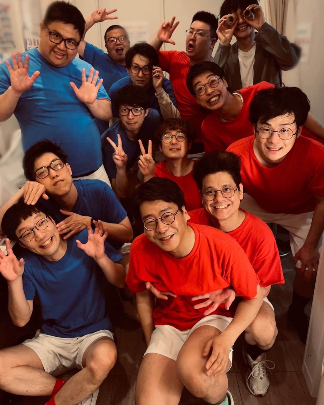 池田真一のインスタグラム：「男性ブランコの寄席寄席ブランコ！ 楽しすぎた！ 男性ブランコありがとう！ メガネのせいでなんか昭和の写真に見える😄」