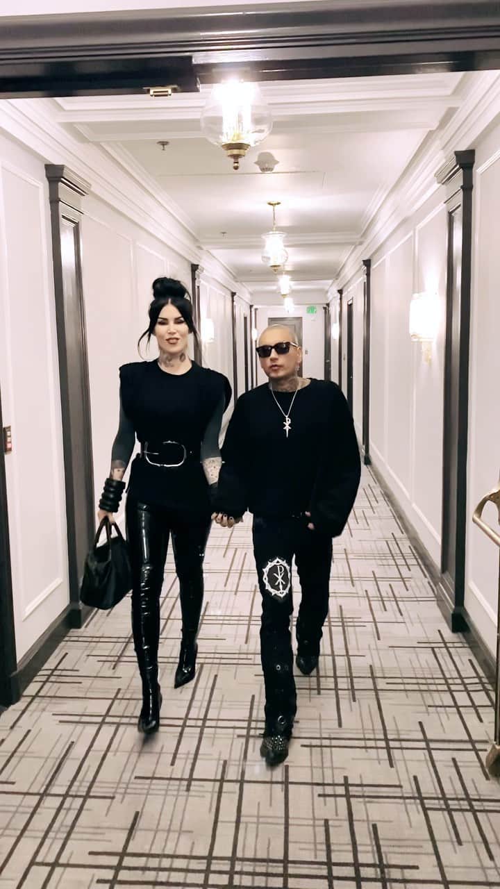 Kat Von Dのインスタグラム：「No one else I’d rather be on this path with than you, @prayers. 🖤🖤 #envidayenmuerte」