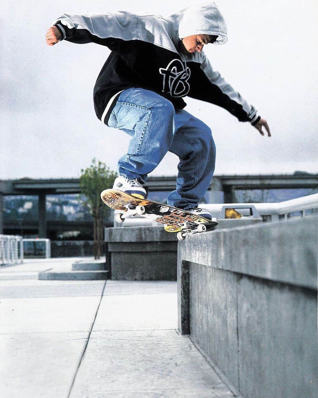 エフティーシーのインスタグラム：「🔥 @leester415 📸 @seutrinh  1999 — Switch Frontside Crooked Grind at 3rd and Army, SF ♻️ @scienceversuslife  #ftc #ftcskateboarding #forthecity #ftcsanfrancisco #ftcjp #ftctokyo #ftcnagoya #ftcosaka」