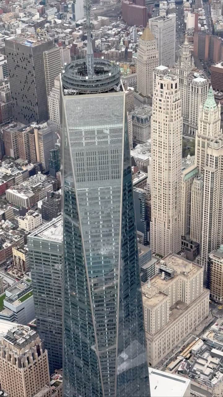 nyonairのインスタグラム：「You can feel it on the way home 🚁✨   #reels #reelsinstagram #nyc #newyorkcity」