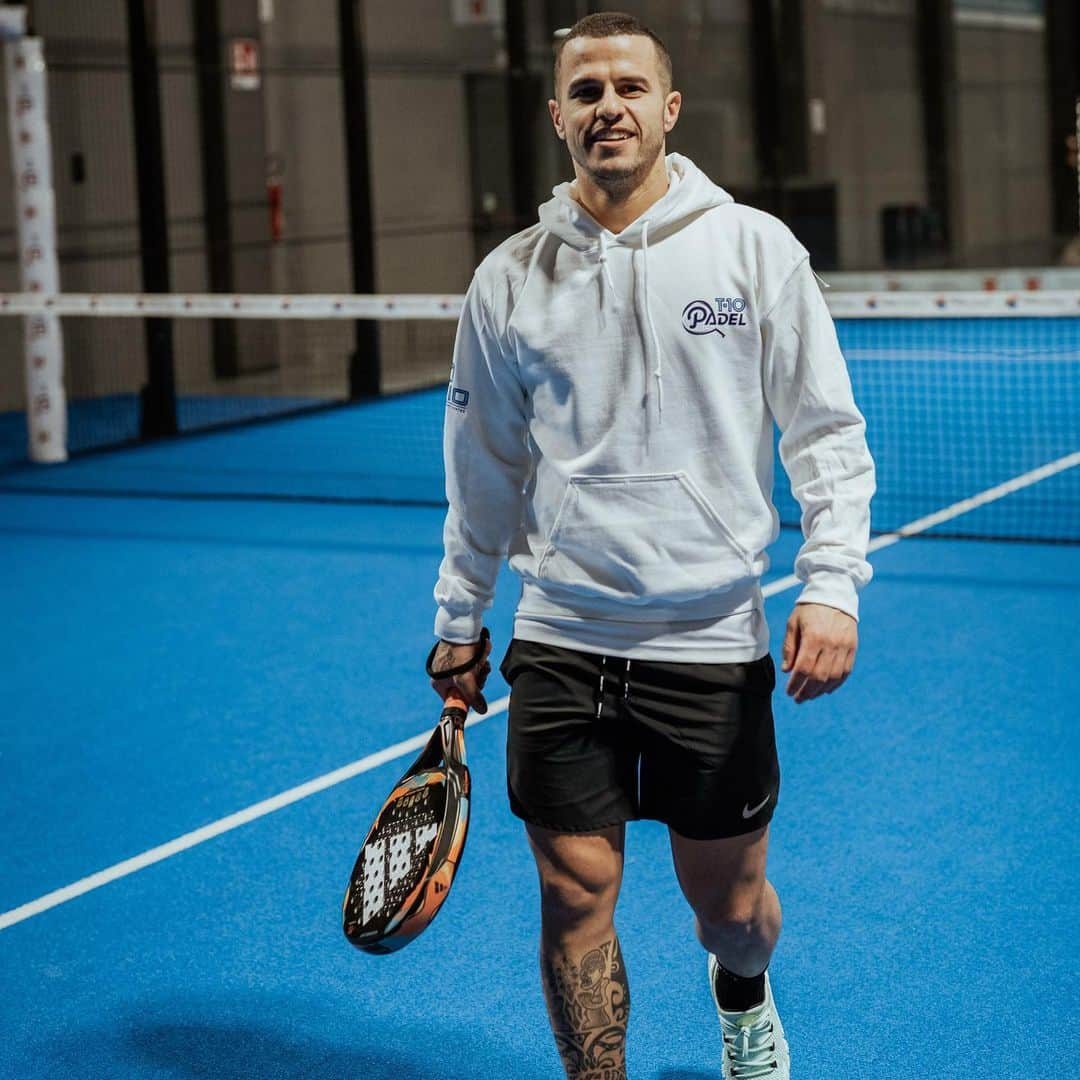 セバスティアン・ジョヴィンコのインスタグラム：「Bringing the first padel courts in the GTA … you’re welcome TO @t10padel」