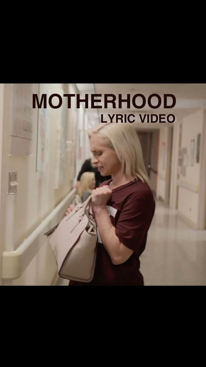 エリック・ベネイのインスタグラム：「The complete lyric video for "MOTHERHOOD" is up NOW on my YouTube channel!! Click the link in my bio to head there and watch it.  This scene is from Episode 5 (Pro-Life) of SNAP, my limited anthology series, now streaming on @watchALLBLK 🍿 @iammorganreilly @directorcourtney」