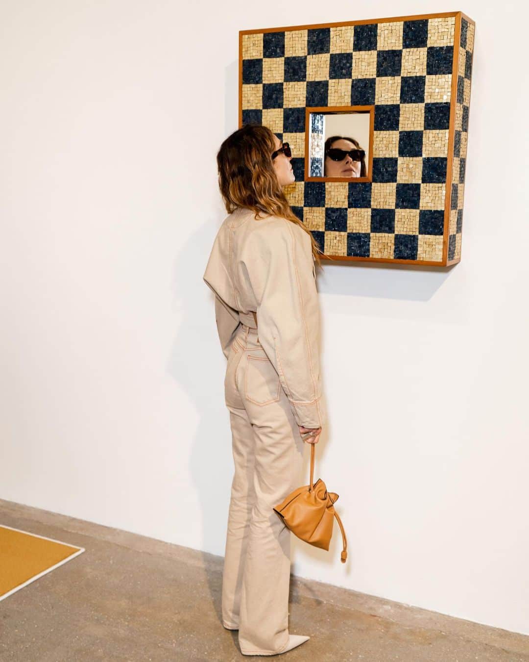 ケリーウェアスラーさんのインスタグラム写真 - (ケリーウェアスラーInstagram)「POSTMODERN. Kreo Gallery is a must-see for me whenever I visit Paris. It was founded in 1999 by Clémence and Didier Krzentowski, who have established a distinctive presence in the gallery scene. During my recent visit, there was a special exhibition on Alessandro Mendini, one of my heroes of the postmodern movement. One particular highlight was the sofa I'm sitting in, of which only ten were ever made. Having only seen this piece in photographs, being able to see it up close and personal, along with several other works, was really special for me. XK」4月8日 4時10分 - kellywearstler