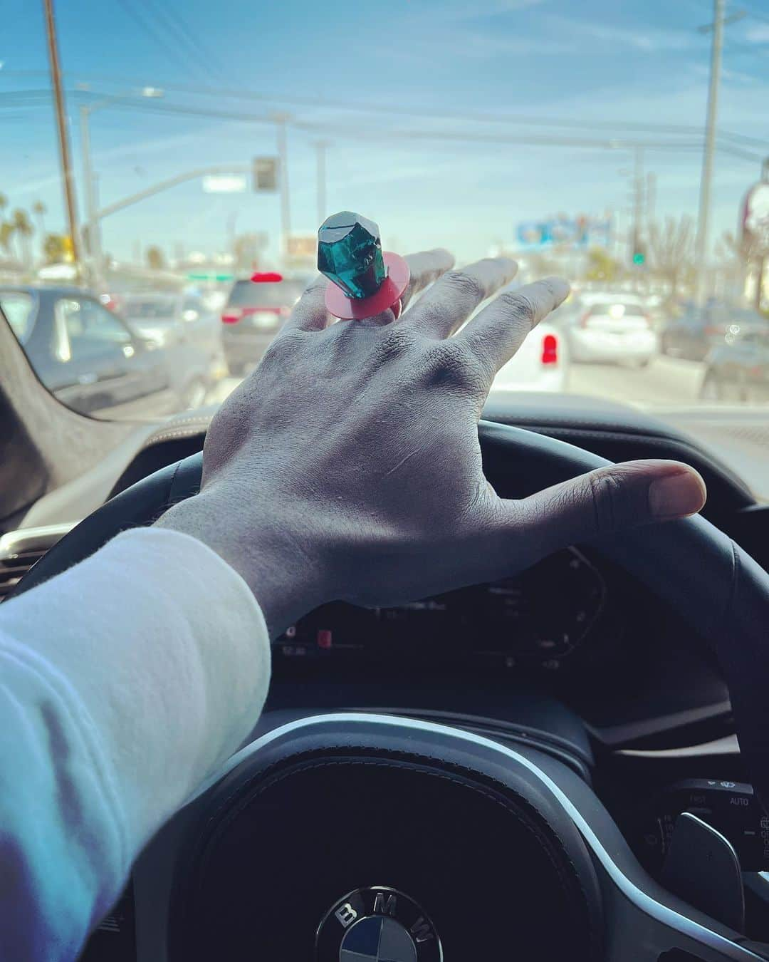 ラモーネ・モリスさんのインスタグラム写真 - (ラモーネ・モリスInstagram)「I said yes!!! 💍」4月8日 4時32分 - lamorne