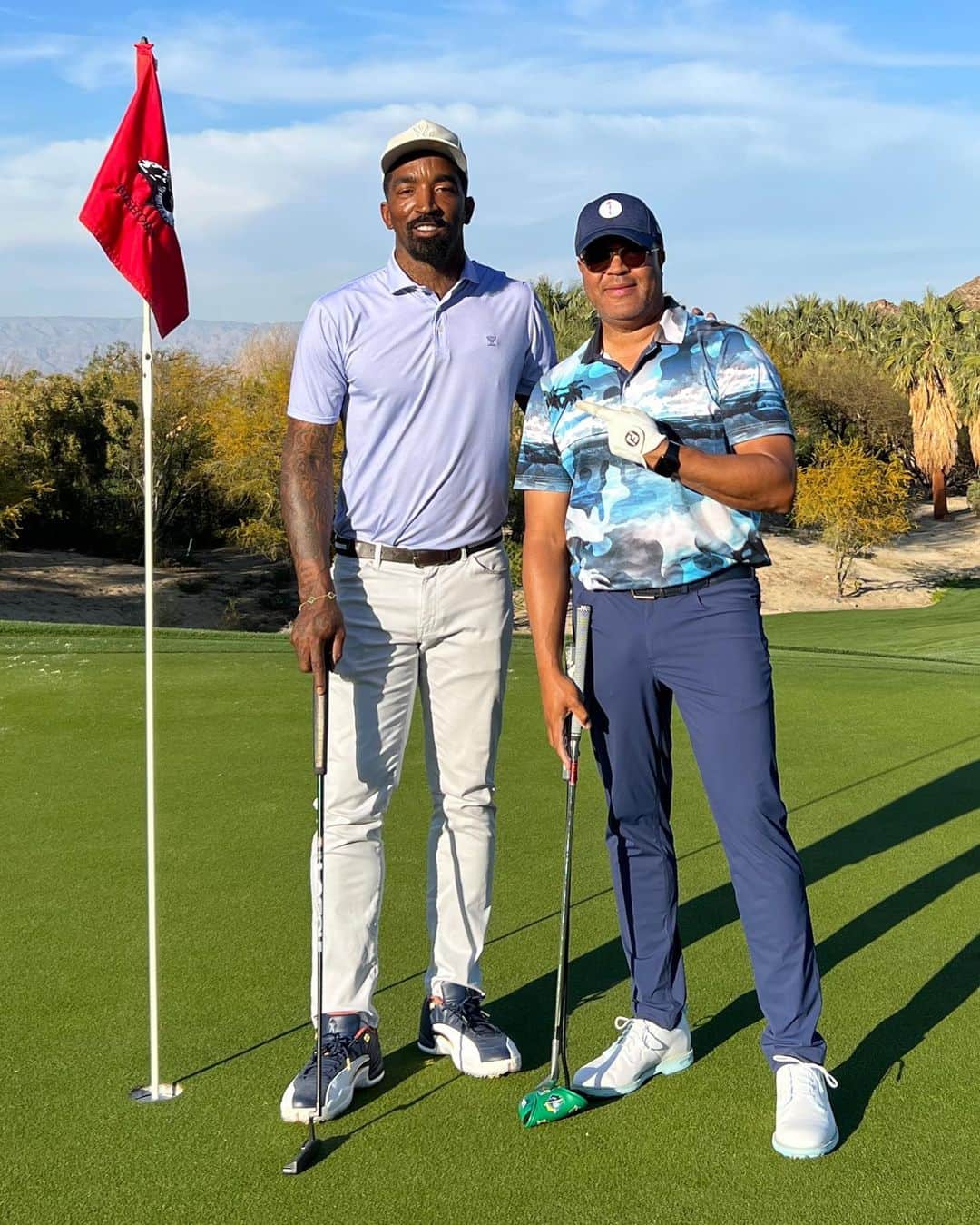 J・R・スミスのインスタグラム：「Had a day with @teamswish and BIGHORN Golf Club never disappoints. ⭐️⛳️ ⠀ 📷 @channingbenjaminphotography 📍 BIGHORN Golf Club @BIGHORNgolf @therealbighornproperties . ⠀ #golf #teamwish #luxurylifestyle #countryclub #whyilovethisgame #bestday #golfing #landscape_captures #golfcourse #explorepage」