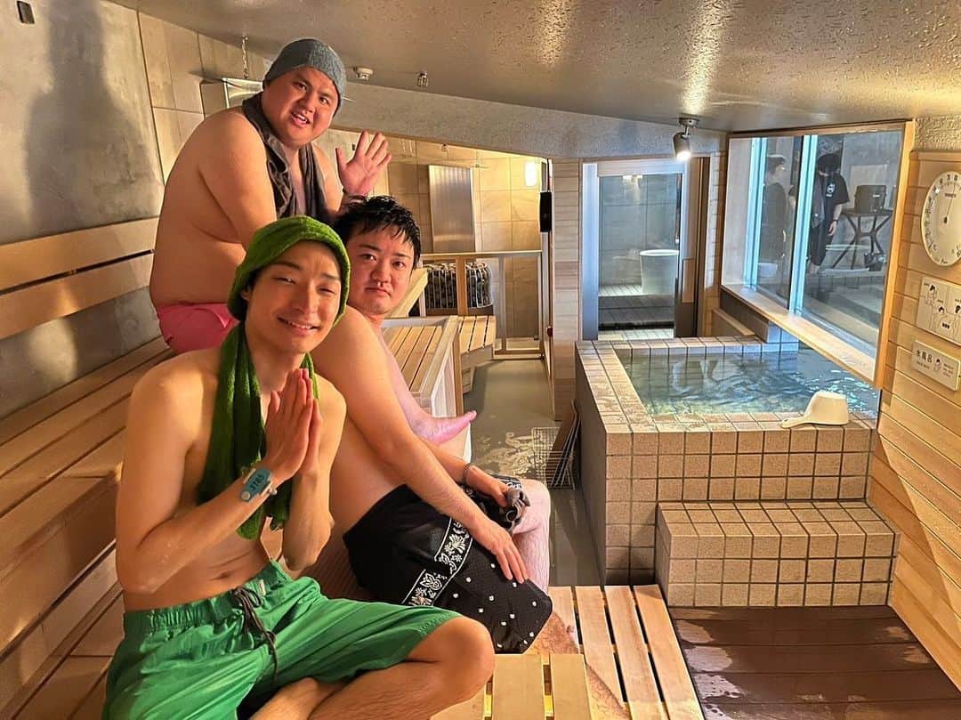 池田真一のインスタグラム：「大阪サウナDESSEプレオープン行ってまいりました！ はっきり言って最高です！ 最高すぎて2日連続行かせて頂きまし！ ほんまにサウナ愛が詰まりまくった 愛のサウナ施設です！ 早くオープンしてくれー！！！！！」