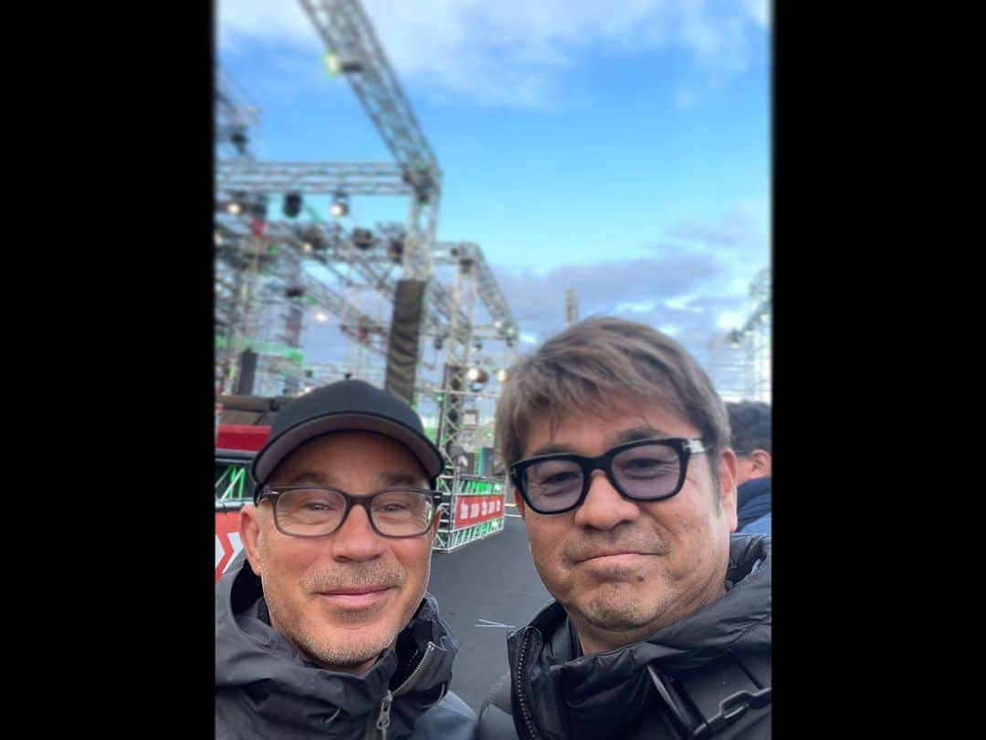 乾雅人さんのインスタグラム写真 - (乾雅人Instagram)「NINJA WARRIOR@FRANCE 「SASUKE」の海外版「NINJA WARRIOR」は25ヶ国以上で現地制作されている。この度、フランス版の国際マッチ収録ということで日本代表5名招聘。 付き添いでフランス・カンヌへ。 カンヌ映画祭が行われるホールの真横に鉄骨のセットがドーン！ロケーションは素晴らしい。 アメリカ版制作会社ATSの美術担当スパイラスともドイツ以来の再会。 色々と勉強になった。 日本代表の皆さん、海外事業部倉本さん、おつかれさまでした。 @yuji_urushihara  @kawaguchi_tomohiro99  @sasukemorimoto  @ayanooshima  @kurotora_yocchan」4月8日 15時12分 - inuimasato