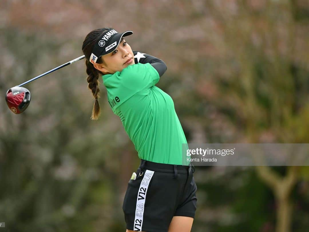 篠原まりあのインスタグラム：「__________** . . HANASAKA Ladies  Yanmaar Golf Tounament .  31 T でした . タフなコースセッティングで もったいないミスがありました ... そんな中でも 暖かい応援をしてくれた 応援団の みなさま ありがとうございました 🥲 .  次に繋げれるよう頑張ります !!  #こつこつ  #QTnet #yamahagolf #宇美エンジニアリング #Sanikleen #V12 #Kasco #Footjoy」