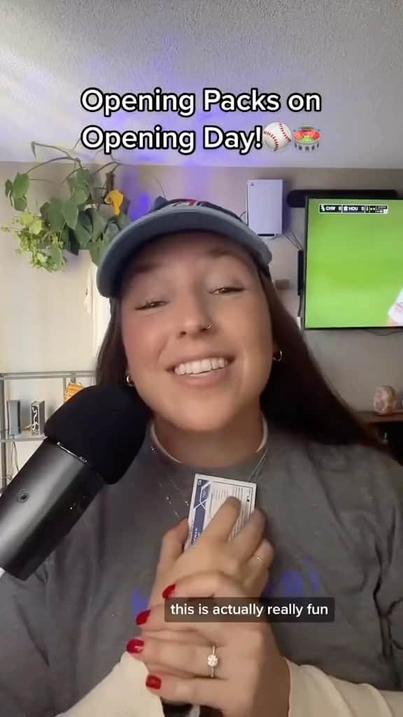 Mercariのインスタグラム：「If you missed my live on MLB Opening Day, no worries!⚾️🥰 Here are some of my favorite moments from the livestream with Mercari!」