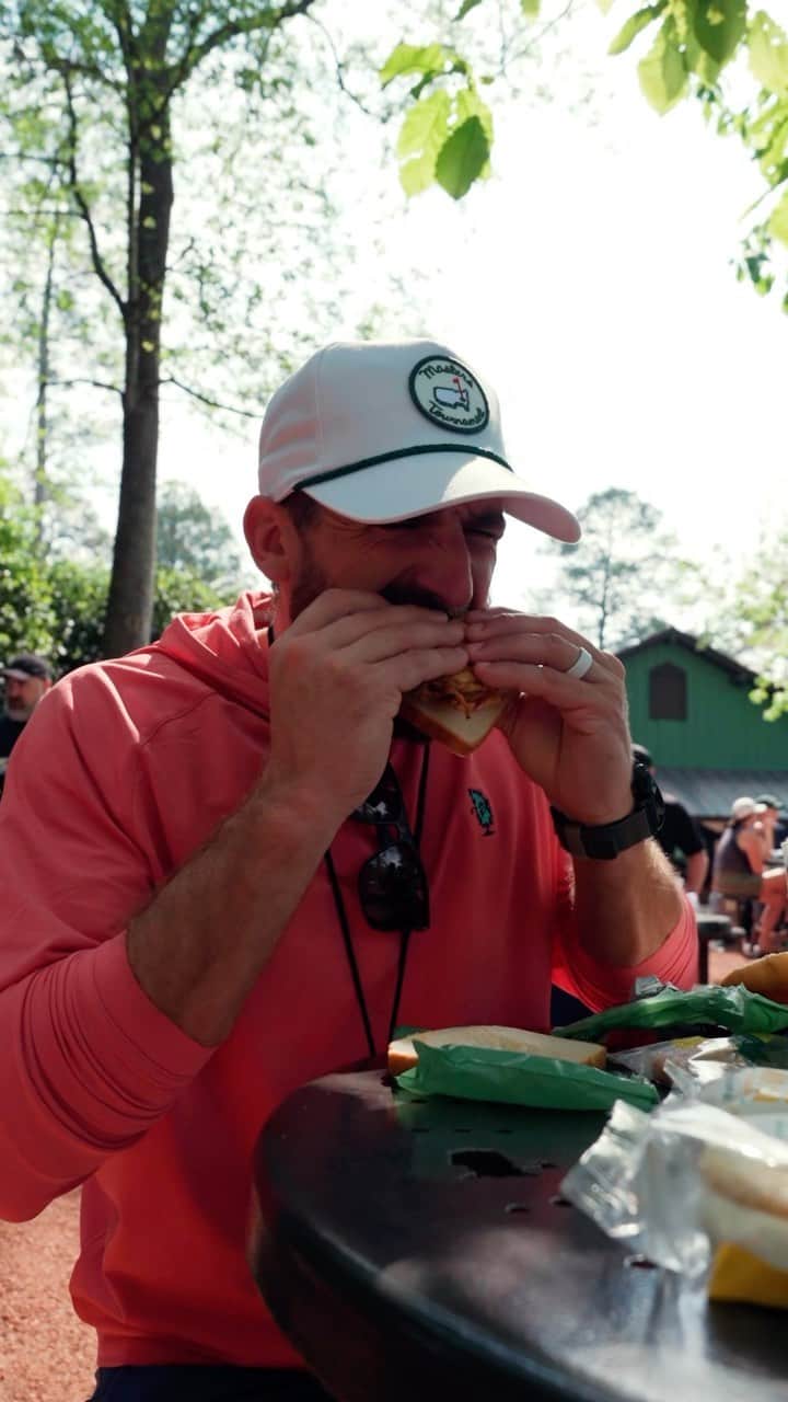 Dude Perfectのインスタグラム：「The BEST secret menu item at @themasters 👀⛳️」