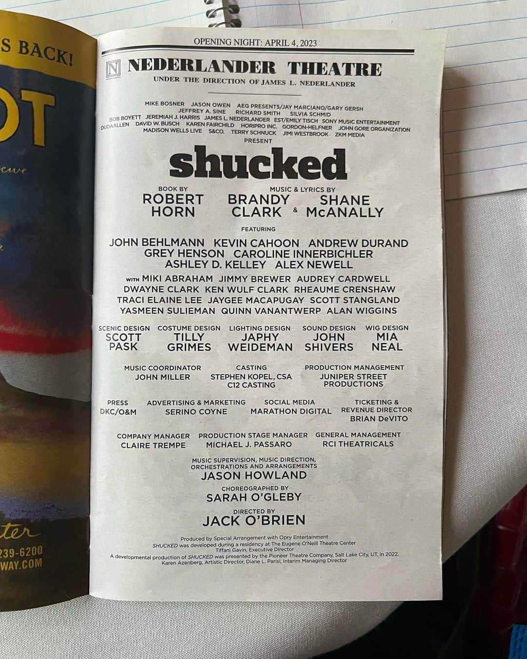 ロージー・オドネルのインスタグラム：「congratulations to the whole team !!! #shucked」