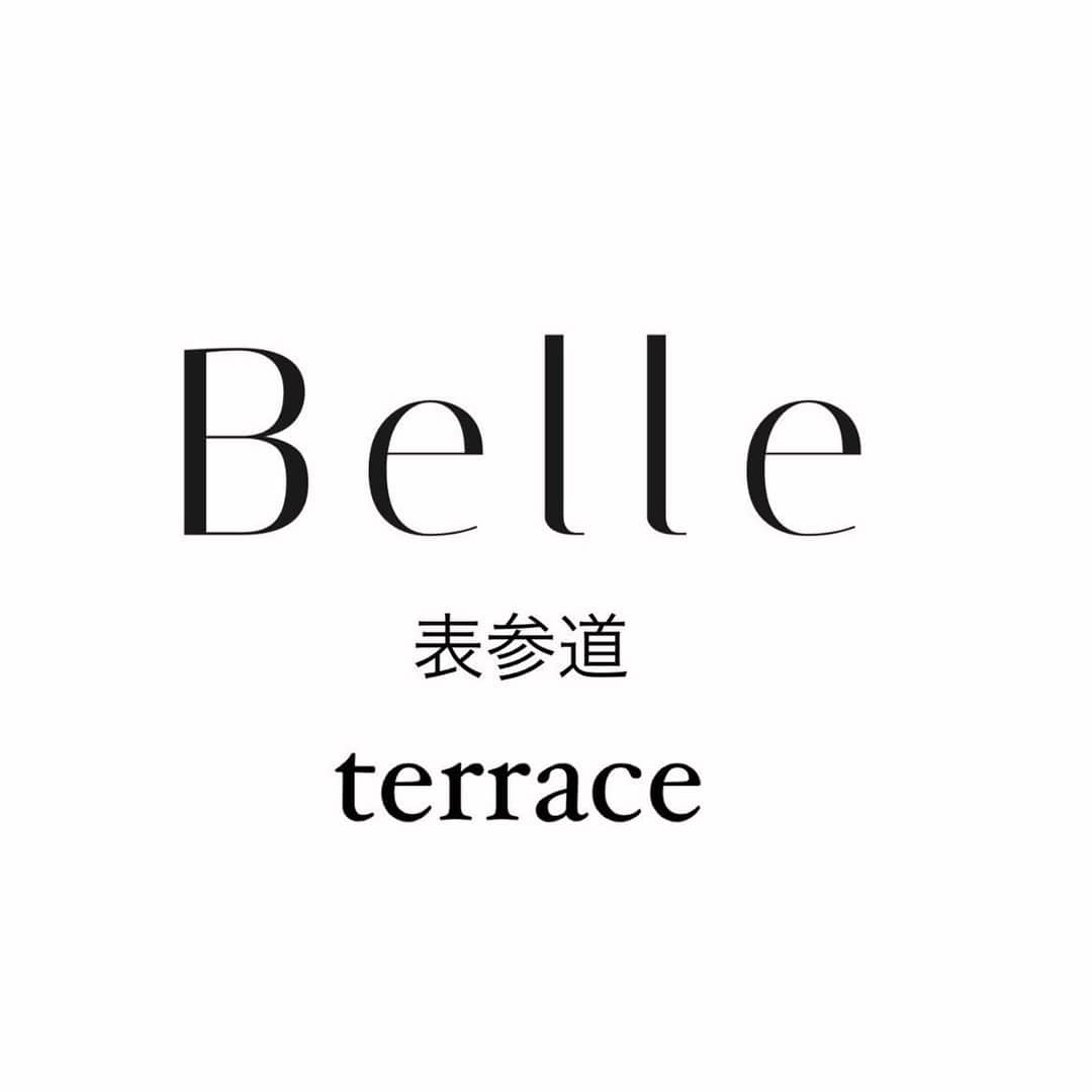 飯田尚士のインスタグラム：「. . 2023年4月12日 【表参道、原宿】 . 同エリア4店舗目となります . Belle 表参道 Terrace （ベル オモテサンドウ テラス） . Openします！ . 皆様に愛されるお店になるよう スタッフ一同、精一杯努力してまいります。 よろしくお願いします。 . . @belle_airi  @ryo_t528  @0525_jinshi  @aya_stephanie  @belleiida  . . スタッフ移動に伴い @belleiida  の新宿店の出勤は5月から なくなります。 ご了承ください。 . . 東京都渋谷区神宮前4- 21- 7 エスパス表参道2F TEL 03-6432-9879 （電話は10日から繋がります）  . . . . . . .  #Belle#atLAV#美容室#美容師#表参道#ヘアスタイル#ヘアアレンジ#ヘアカラー#ショートヘア#ショートボブ#ボブ#ショート#小顔ショート#小顔#ミディアム#パーマボブ#小顔カット#ハイトーン#ヘアカラー#ダブルカラー#ブリーチ#短すぎないショート#小顔ショート#こだわりの襟足#ヘアカタログ#美容室スタッフ募集#中途アシスタント募集#美容室新卒募集」