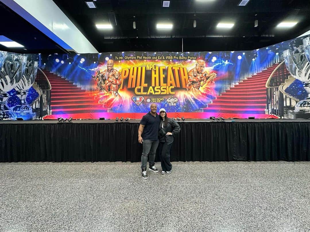 Phil Heathのインスタグラム：「I did my first NPC show 20yrs ago and now have been hosting my very own for over ten years here in Texas!!!  So happy for our competitors who all decided to show up and show OUT tomorrow. Each person has their own story, filled with obstacles, but also some incredible moments of triumph.   Going onto a bodybuilding stage is truly difficult because you're literally being adjudicated based on how you look which isn't easy at all. I spoke to all of our competitors thanking them for their commitment to doing our show but also saluting them for their grit, sacrifice and endless dedication to their goal. I reminded them to show gratitude to themselves tonight, tomorrow morning and also right before stepping onto this stage.   We must thank our bodies for putting up with ourselves and no matter what placing they receive, they've won because there's no filters on this stage!!!   I'll be hanging out with these athletes backstage tomorrow to give them some added encouragement too.   @shuriecremona and I thank our partners Ed and Betty Pariso, our staff, our partners, vendors and sponsors!   Love to All  -PH」