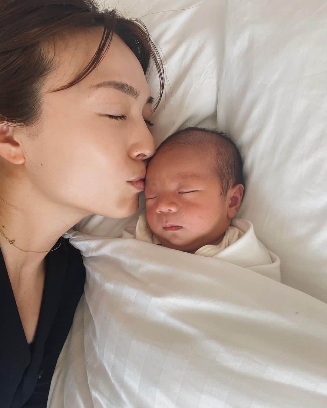 里見茜のグルメインスタ