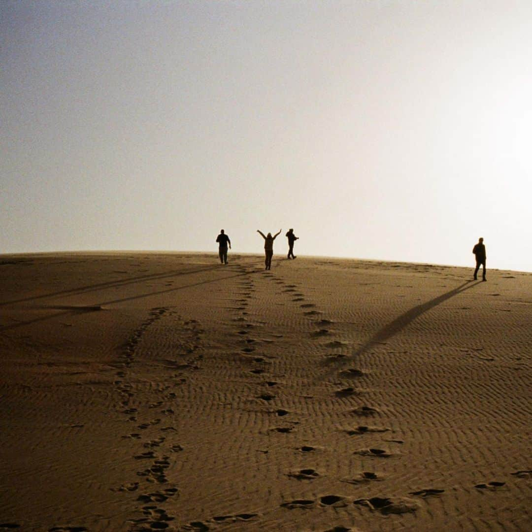 Luana Silvaさんのインスタグラム写真 - (Luana SilvaInstagram)「Moments from the Desert by @macyjanecallaghan & @ryancallinan 🎞️🌵」4月8日 12時06分 - luanasilva__