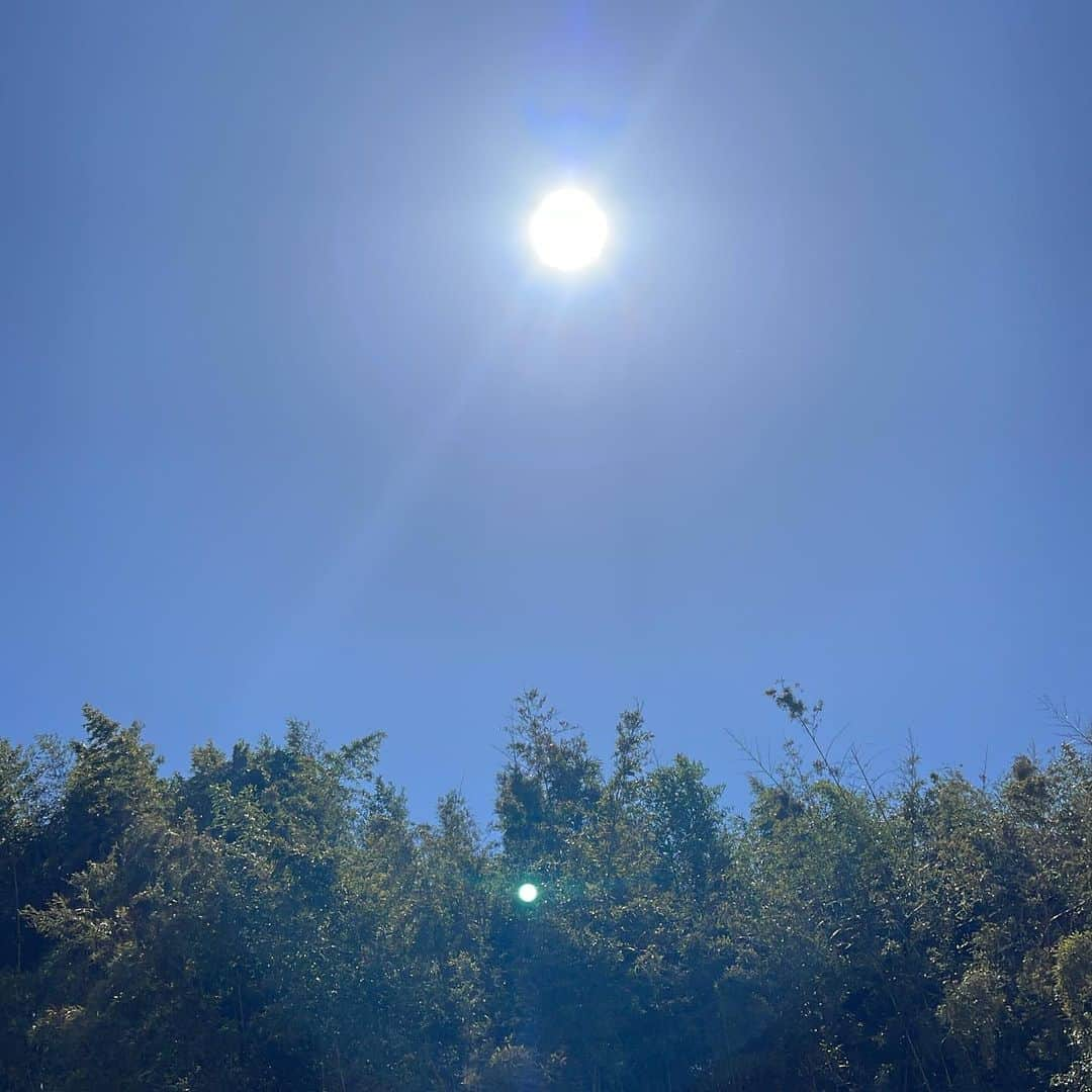 佐藤祐市のインスタグラム：「神戸の今日はいい天気です。 終わりが近づいて来ました。 いつもいつも、終わる時は #神戸ロケ何処となく寂しさも感じますね〜。 #神戸ロケ #終わりも近い #でもまだ撮っていないものが……」