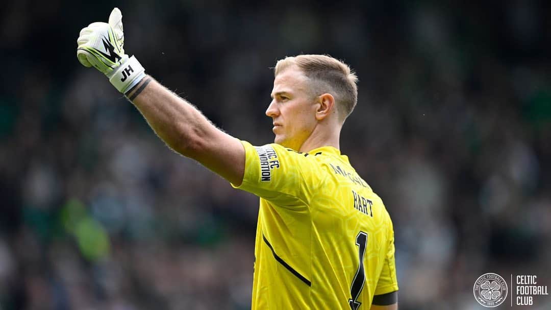 ジョー・ハートのインスタグラム：「Big win . What a special place to play football 💚 @celticfc」