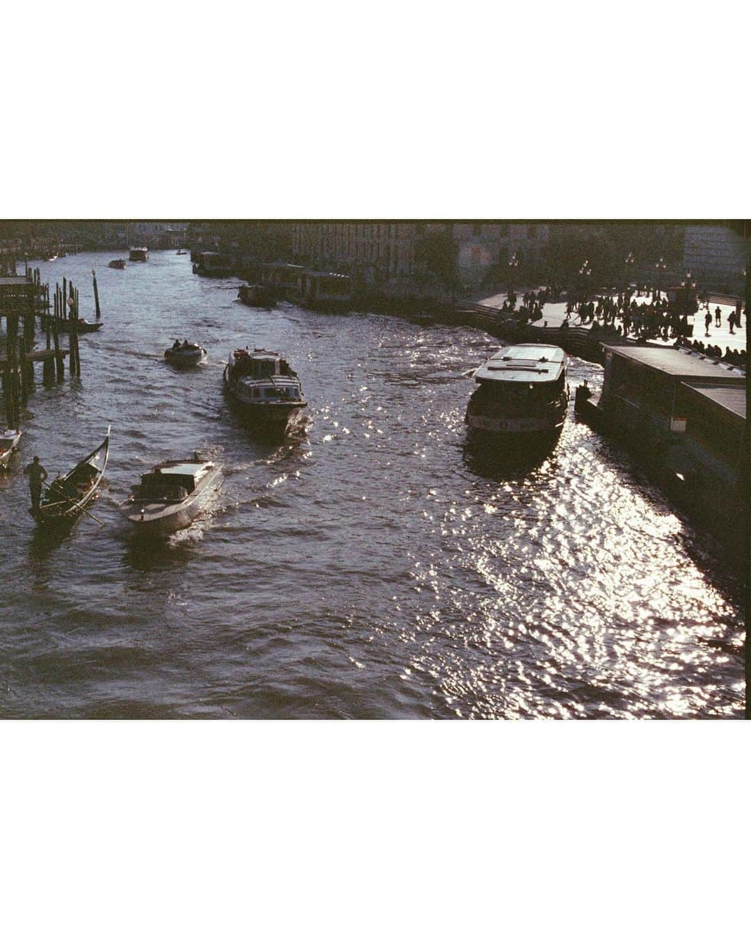 Saghar Setarehさんのインスタグラム写真 - (Saghar SetarehInstagram)「Venice on film.  Nowruz 1402/March 20-21 2023  #Venizianity #Venice #LabNoonTravel」4月8日 23時35分 - labnoon