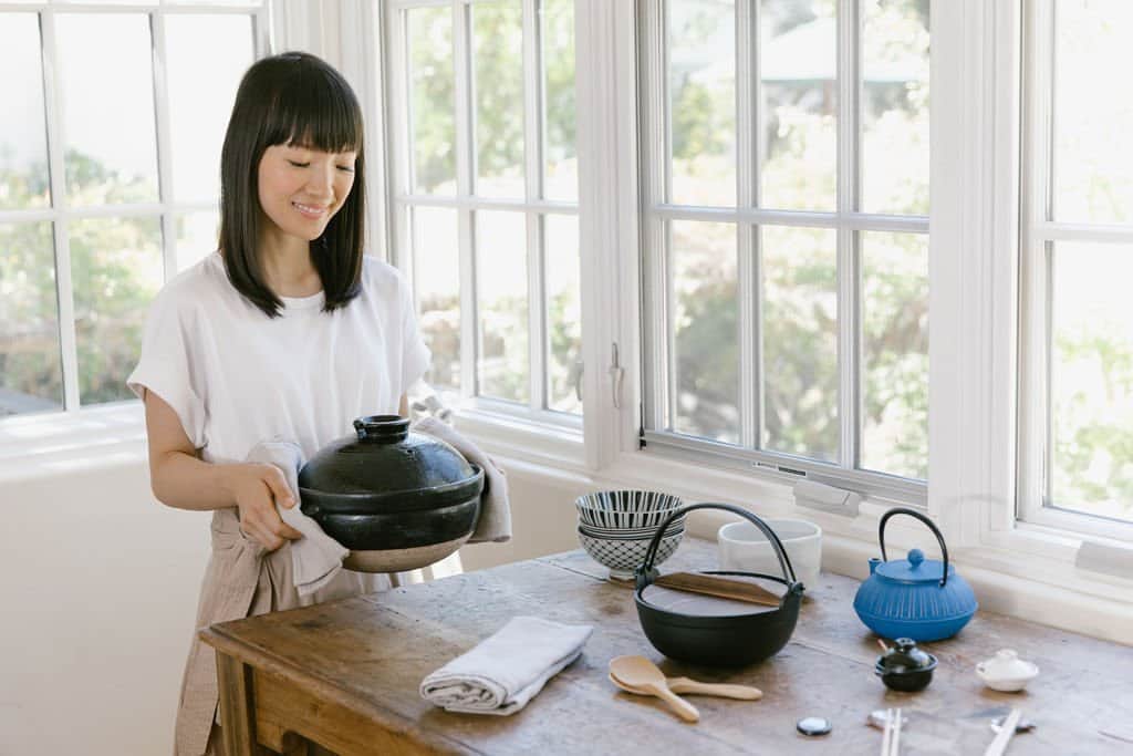 近藤麻理恵のインスタグラム：「Cooking meals is one of the ways my family spends time together. One of our favorite things to enjoy is amazake, a fermented drink I've loved since childhood. What are your favorite family recipes?」
