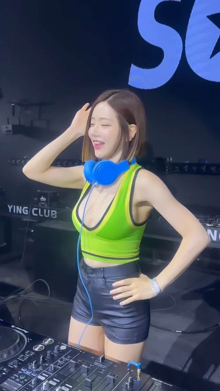 Dj Sodaのインスタグラム：「오늘 파타야에 계신 분 들 제 생일 파티 놀러오세요~💚💙Will you join my Birthday party tonight at the Ying Club, Pattaya?🥰❤️‍🔥🎂」