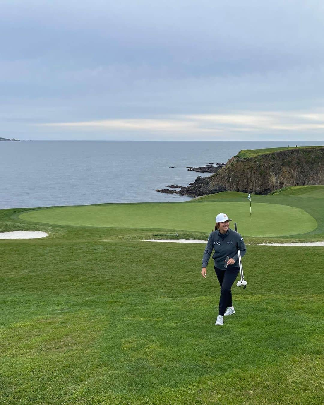 マリナ・アレックスさんのインスタグラム写真 - (マリナ・アレックスInstagram)「First trip to Pebble Beach 😍   One of the most special places on earth」4月9日 0時11分 - marinaaadee