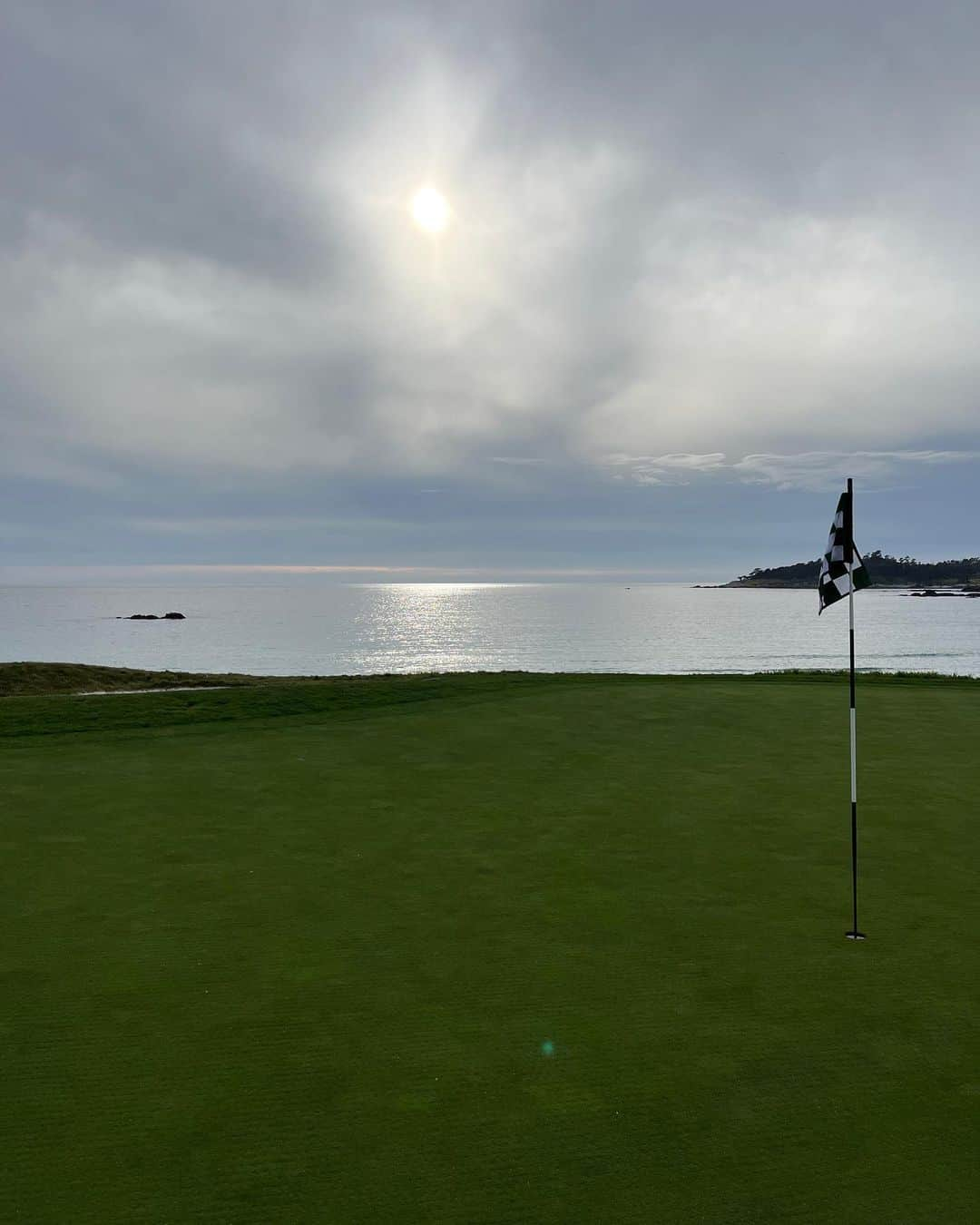 マリナ・アレックスさんのインスタグラム写真 - (マリナ・アレックスInstagram)「First trip to Pebble Beach 😍   One of the most special places on earth」4月9日 0時11分 - marinaaadee