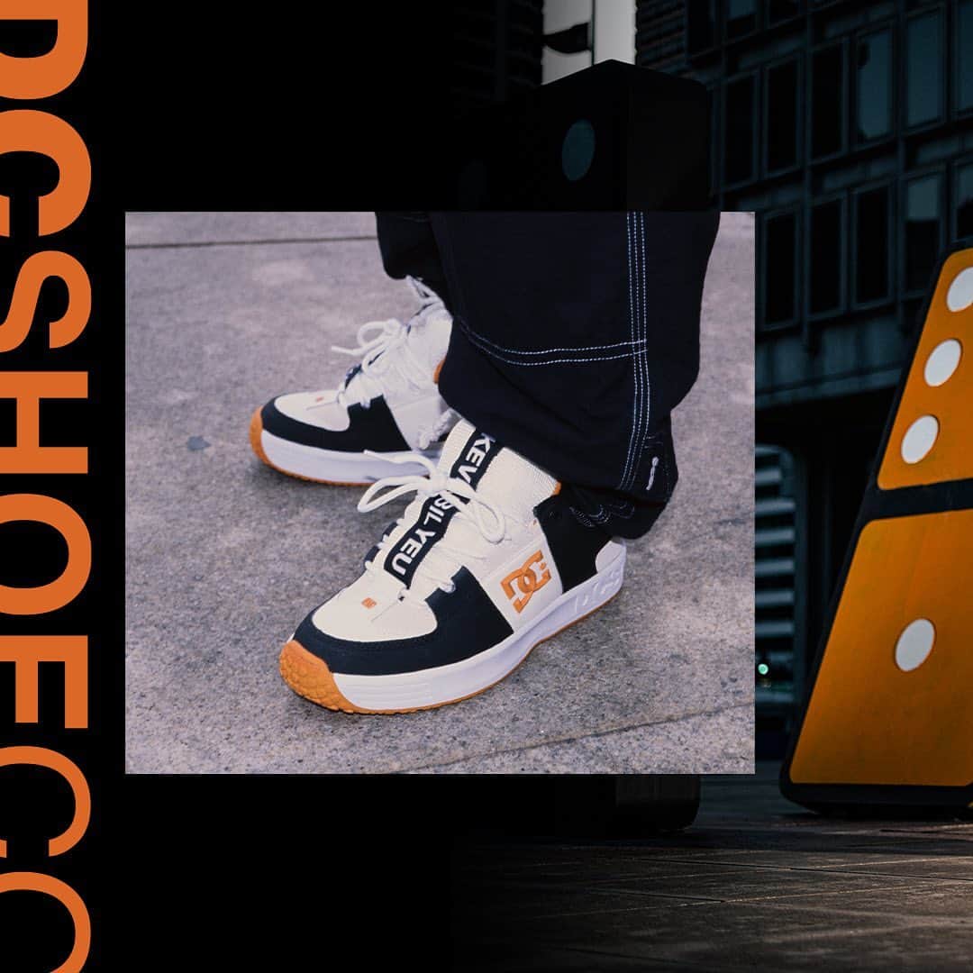 DCシューズのインスタグラム：「The @kevin_bilyeu Lynx OG Collection is available now❗️   Head online or to your local skate shops around the globe 🌐  Link in bio 👈  Switch Varial Heelflip over the can shot by @mikeheikkila 📸」