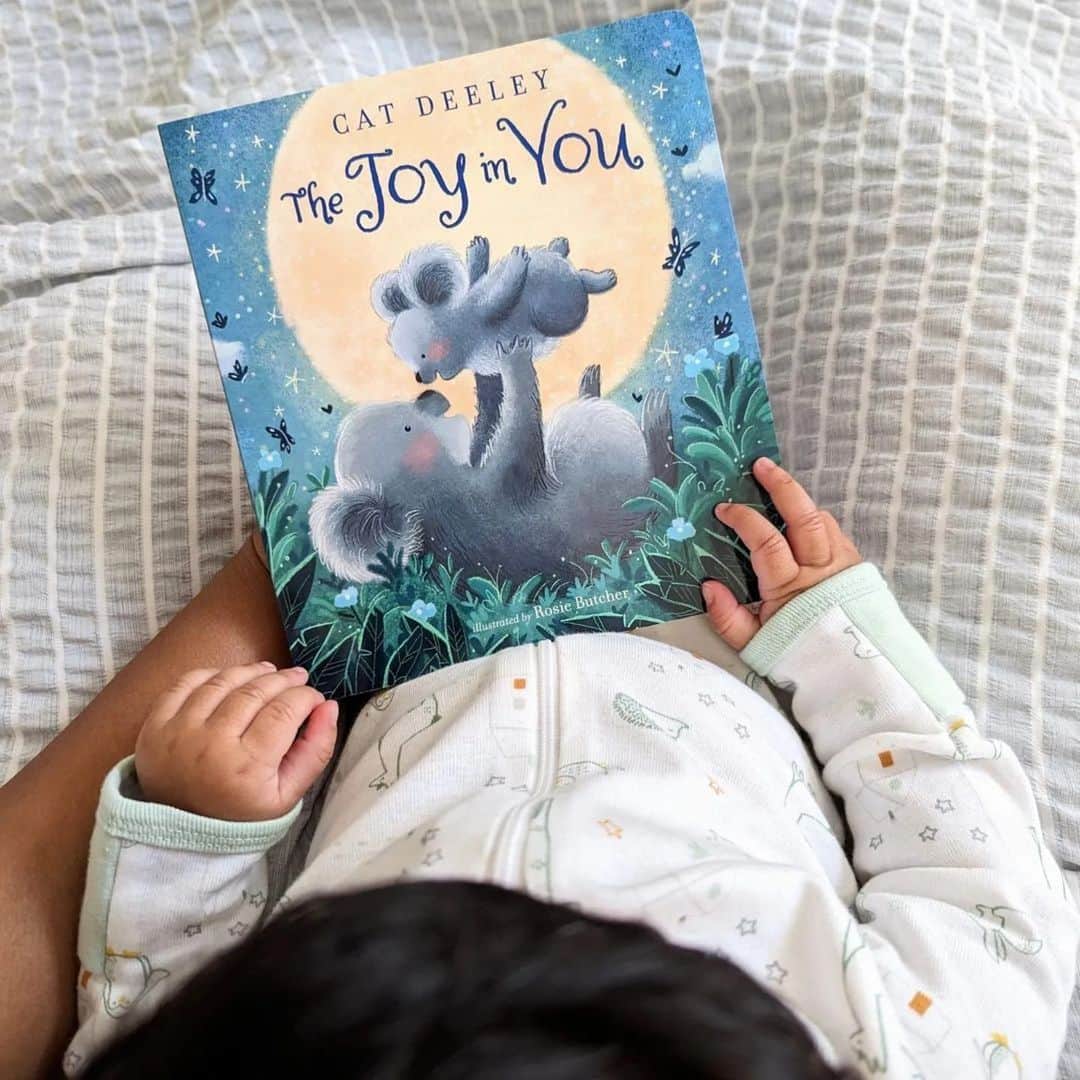キャット・ディーリーのインスタグラム：「A spark of joy awaits ✨  Feel uplifted and hopeful when you connect with life’s most joyful moments in THE JOY IN YOU—a picture book written by @catdeeley and illustrated by @rosie that reminds kids they’re enough exactly as they are. 💙  📷 @littleowlsbookshelf」