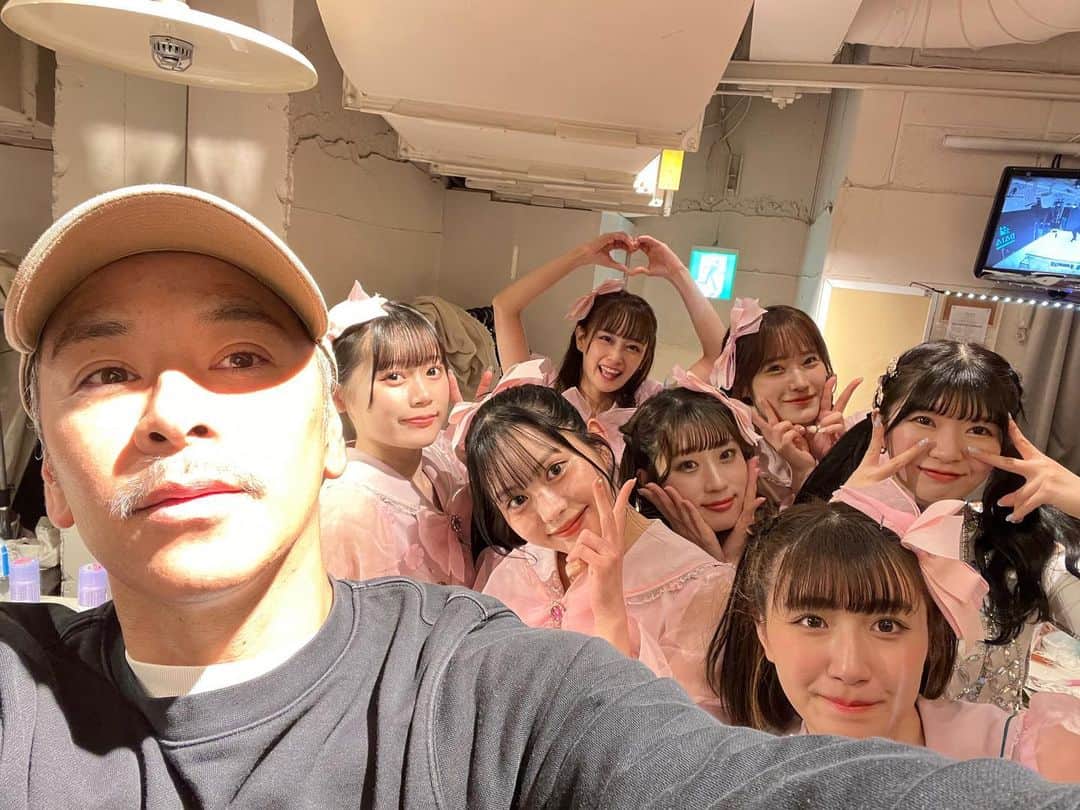 佐々木洋平のインスタグラム：「音楽フェスと食フェスが融合し、来場者10万人を超えるビッグイベント！！  2023年GWに開催決定！！  私10万人のフェスやってます😃  ゴールデンウィークはウチのアイドルグループが日替わりで日比谷の小音楽堂（キャパ1000）で無料ワンマン🎤  ああ俺凄www  みなさまゴールデンウィークお楽しみに」